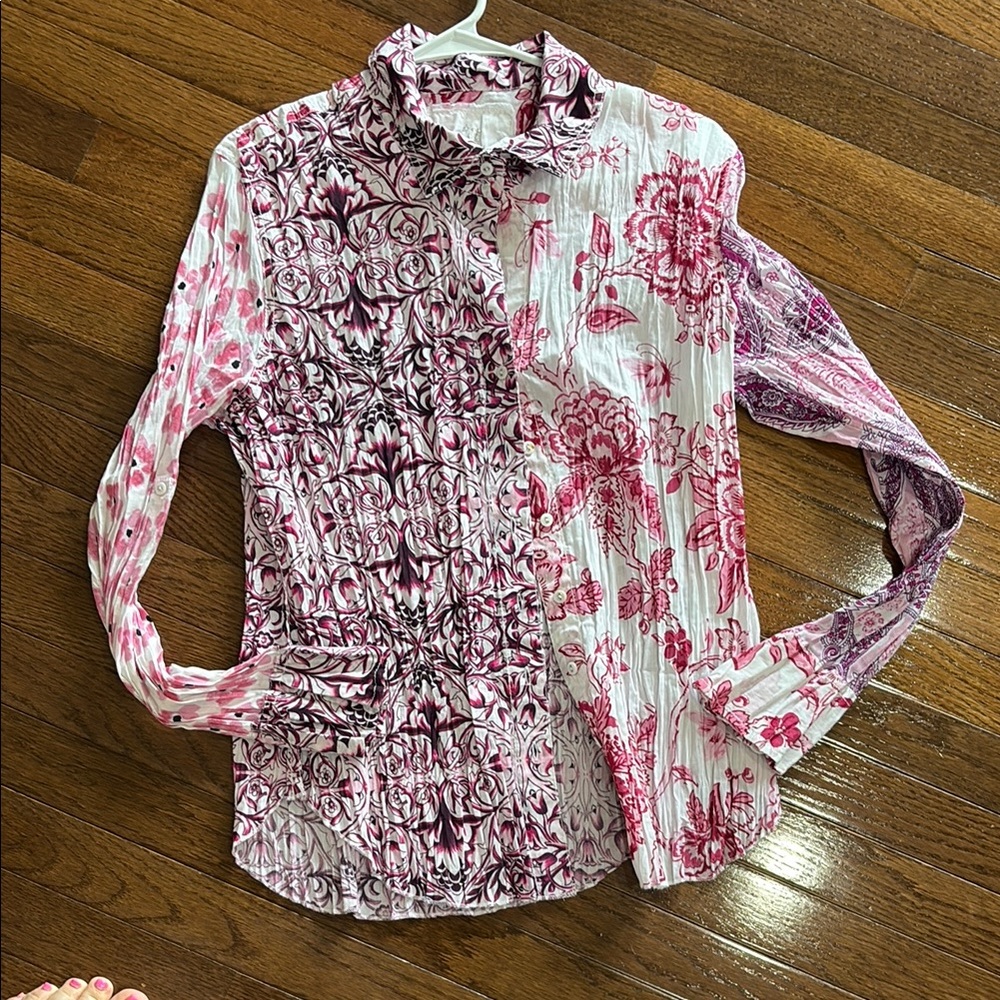 Sundance Avalon White and Pink Smocked Asymmetrical Button Down Shirt